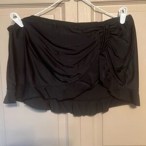 Croft & Barrow Black Bubble Mini Swim Skirt